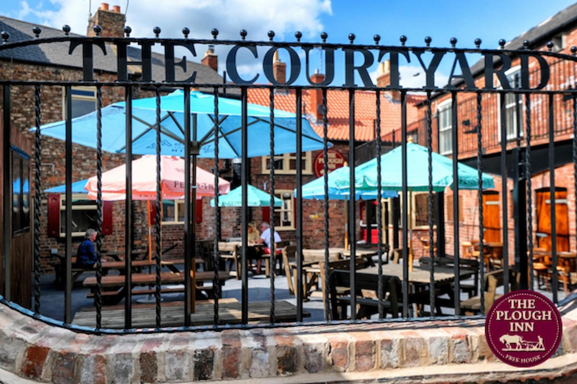 The Plough Inn Snaith Exterior photo
